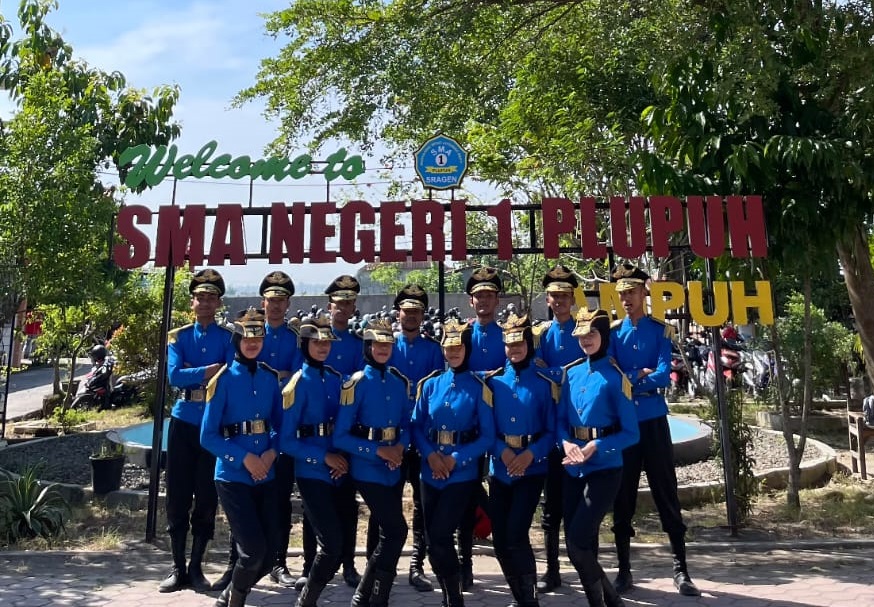 ekskul-sman1plupuh-paskibra